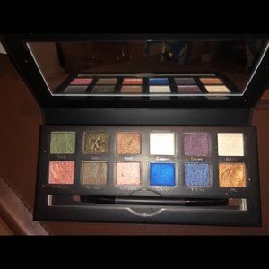 Cargo Makeup - (2) eyeshadow palette from Cargo Cosmetics Cargo Makeup - (2) eyeshadow palette from Cargo Cosmetics